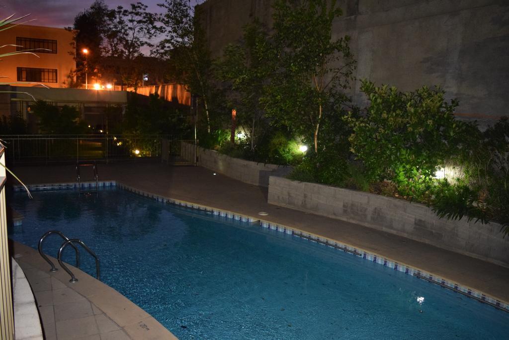 Sys Suites Lord Cochrane Santiago du Chili Extérieur photo