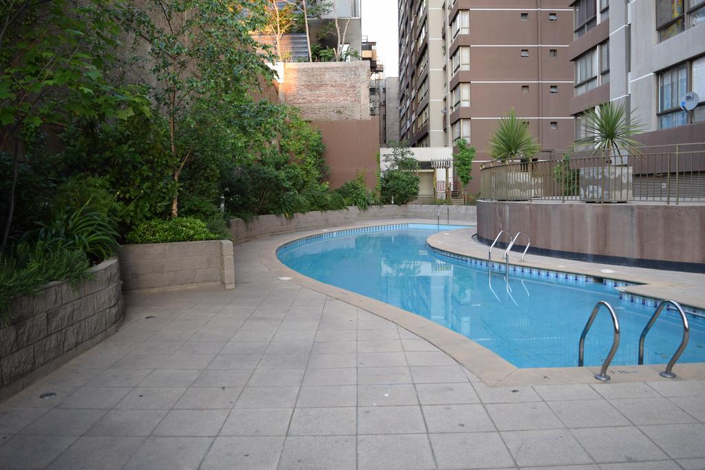 Sys Suites Lord Cochrane Santiago du Chili Extérieur photo